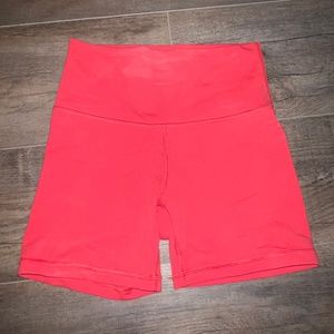 ARITZIA Tna Butter Coral Biker shorts